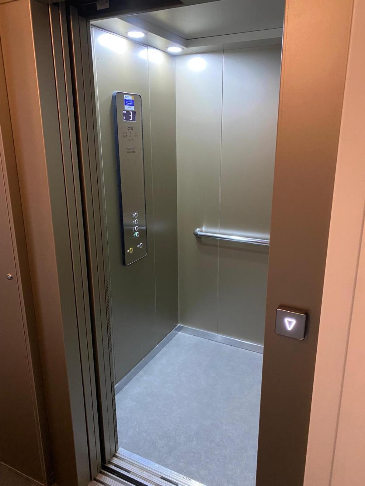 Al Fronte Mare Suites Apartments 穆贾 外观 照片