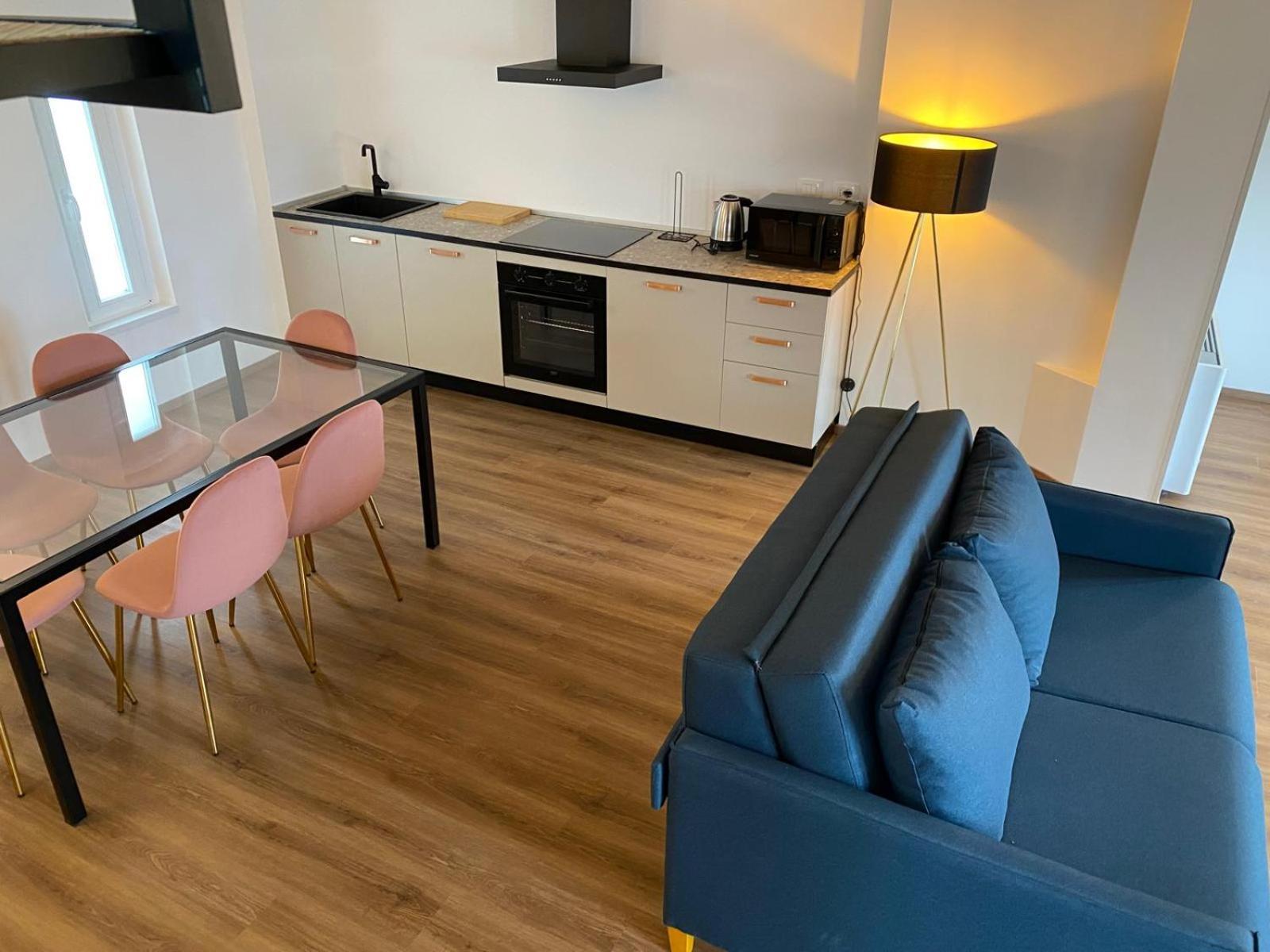 Al Fronte Mare Suites Apartments 穆贾 外观 照片
